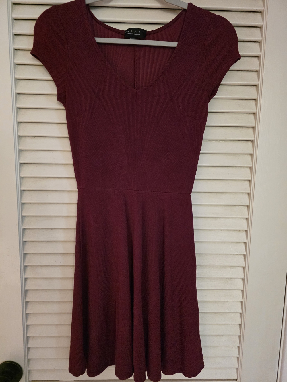 TRIXXI  XS RASPBERRY  V-Neck Fit & Flare Dress